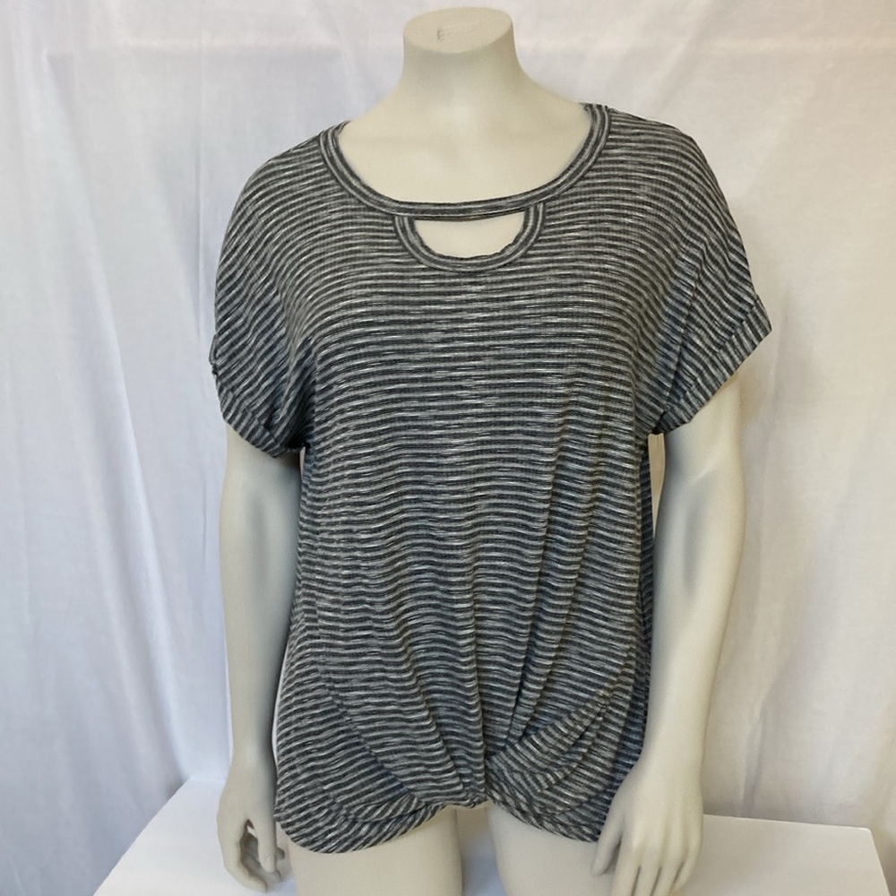 DEMOCRACY Women’s Knit Top Size Medium Twisted Hem Striped Neck Cut Out NWOT